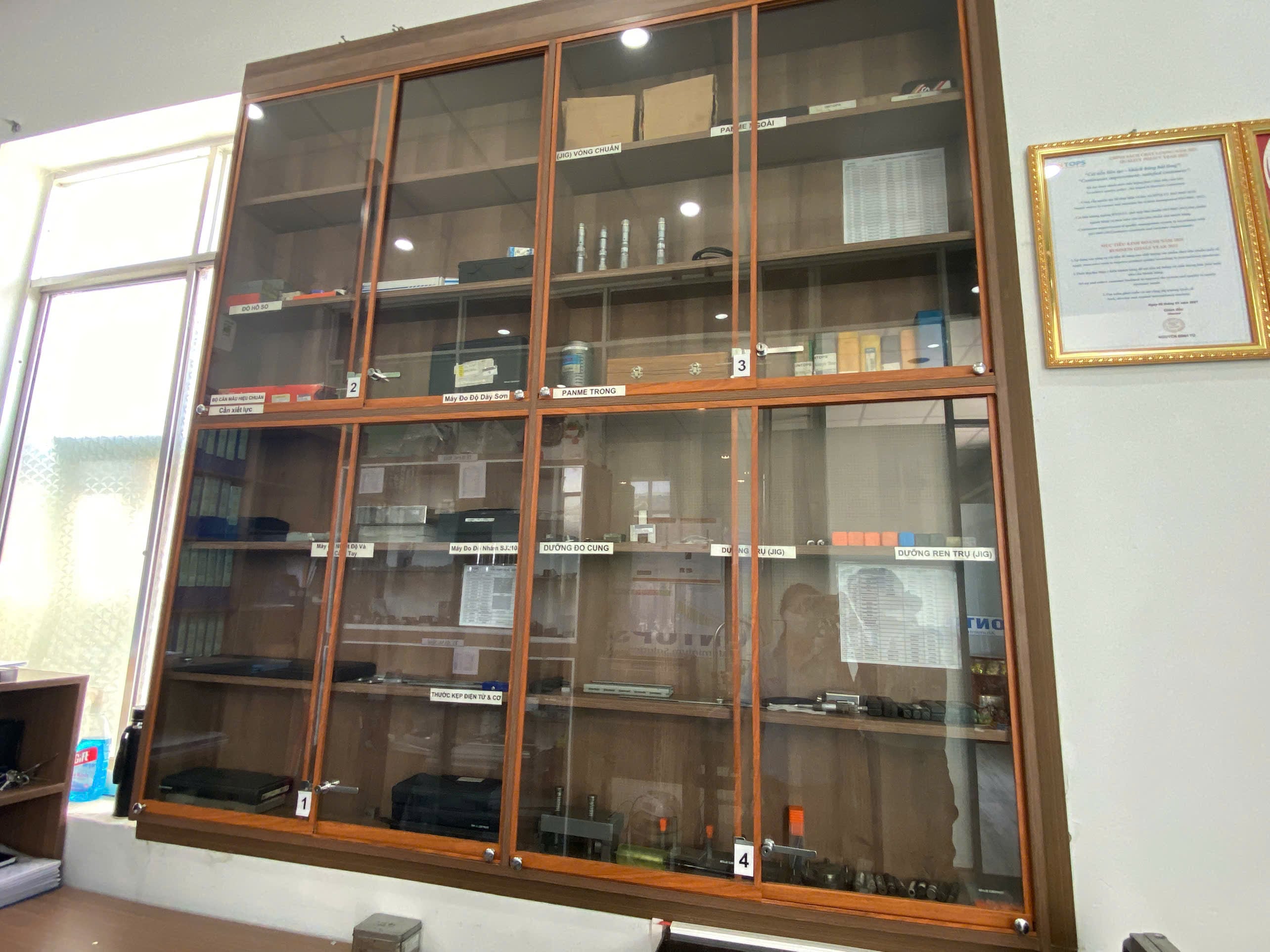 QC measuring tool rack.jpg